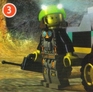 Adv no07 p32 Mini figure 3.jpg