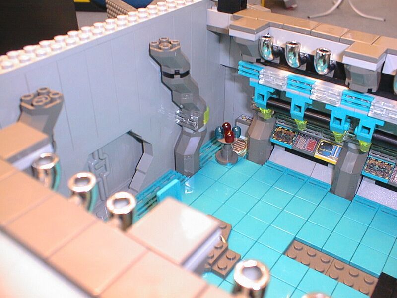 File:LMS Explorer door PIC00002.jpg
