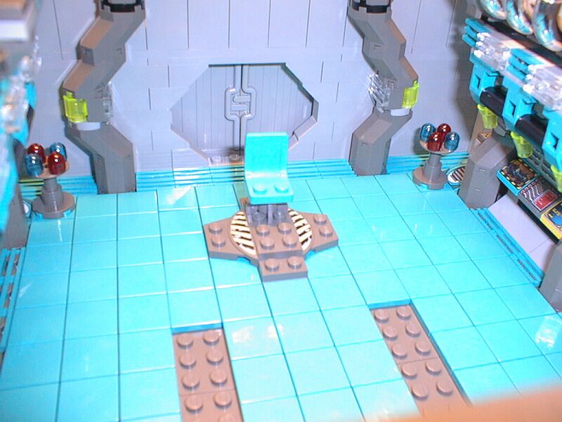 File:LMS Explorer door PIC00001.jpg